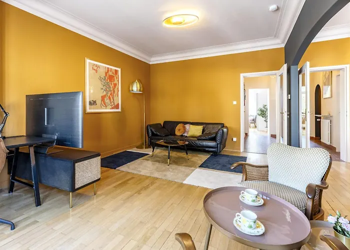Stylish Ground-Floor Retreat In Bonnevoie